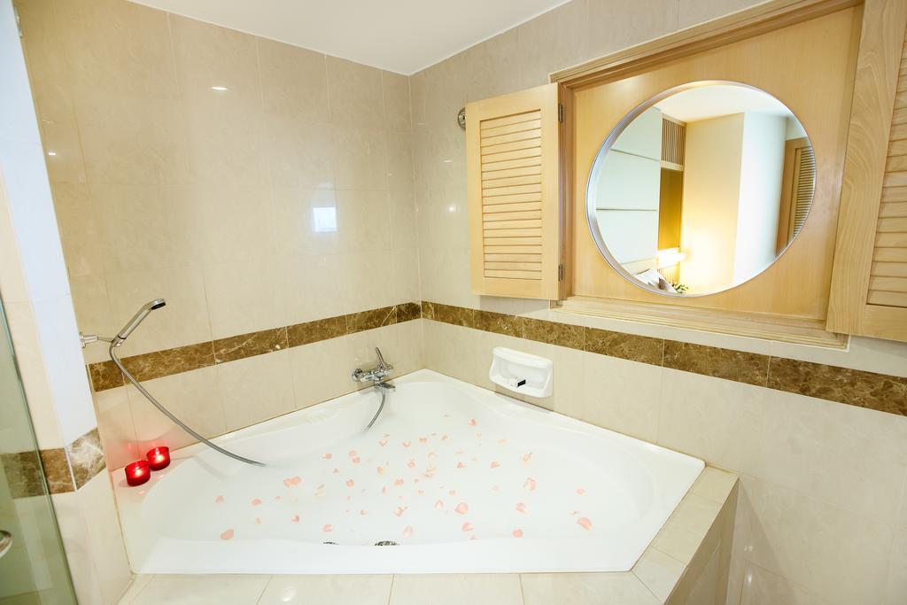 Republic Of Yacht Club Hotel Singapura